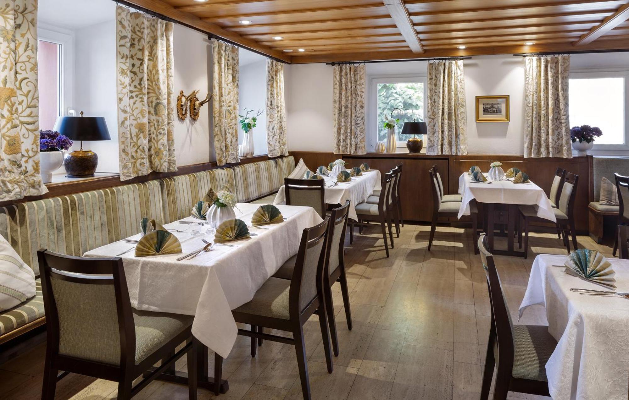 Wirtshaus & Hotel Goldener Greif Edelsfeld Kültér fotó